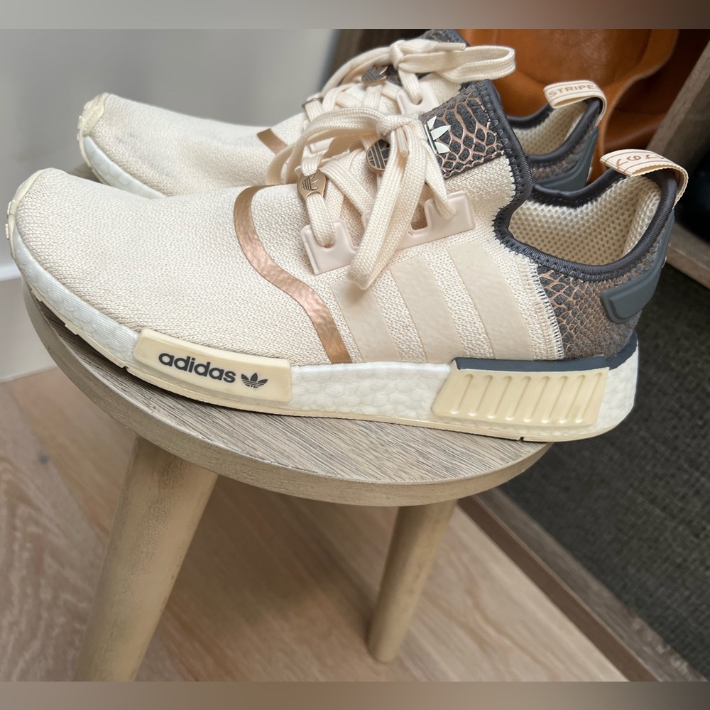 Adidas NMD R1 sneakers
